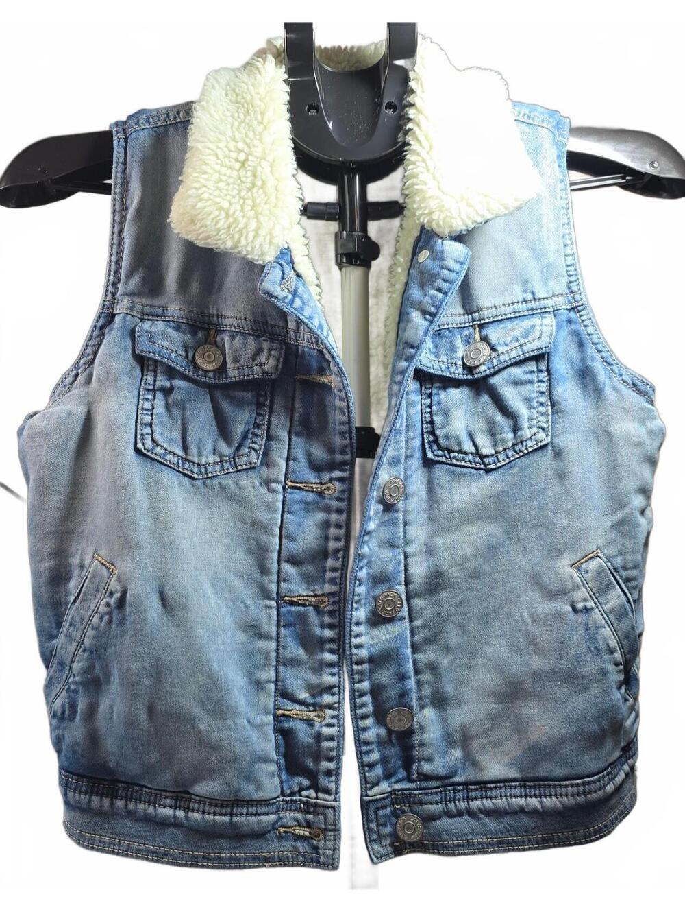 Cat & Jack XL Kids' Sherpa-Lined Denim Vest Button-Up